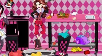 Monsterhigh Dining Room Cleaning